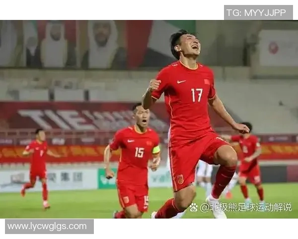 非洲足球明星的崛起与影响力探索：从草根到国际赛场的辉煌历程